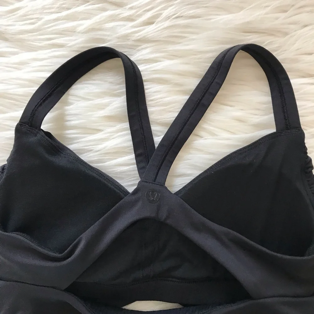 Lululemon Wrap It Up Bra - Picture 5 of 6